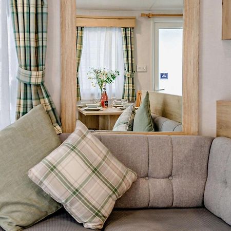 Sea La Vie Lodge, Rockley Park Holiday Park, Poole, Dorset Екстериор снимка