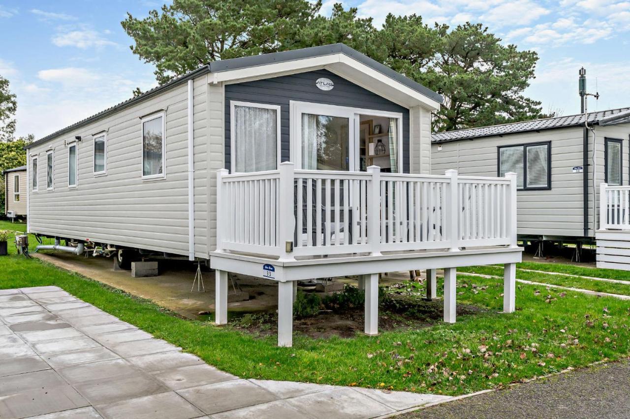 Sea La Vie Lodge, Rockley Park Holiday Park, Poole, Dorset Екстериор снимка
