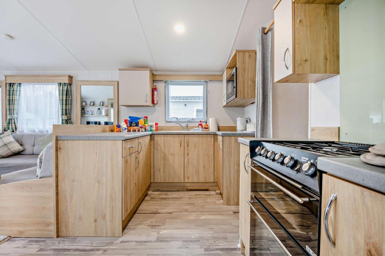 Sea La Vie Lodge, Rockley Park Holiday Park, Poole, Dorset Екстериор снимка