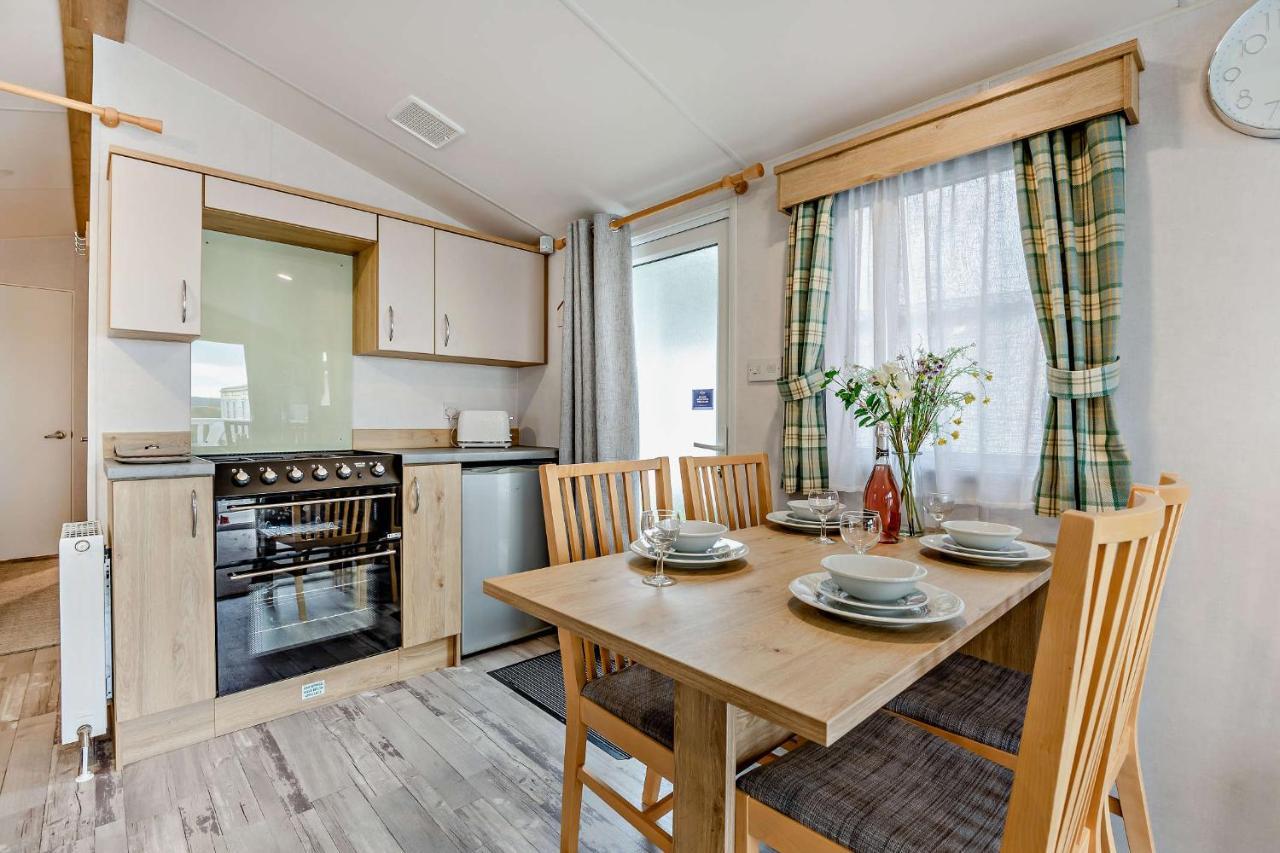 Sea La Vie Lodge, Rockley Park Holiday Park, Poole, Dorset Екстериор снимка