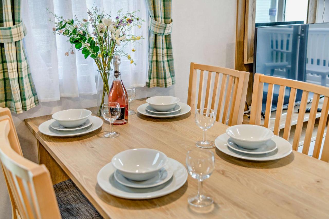 Sea La Vie Lodge, Rockley Park Holiday Park, Poole, Dorset Екстериор снимка